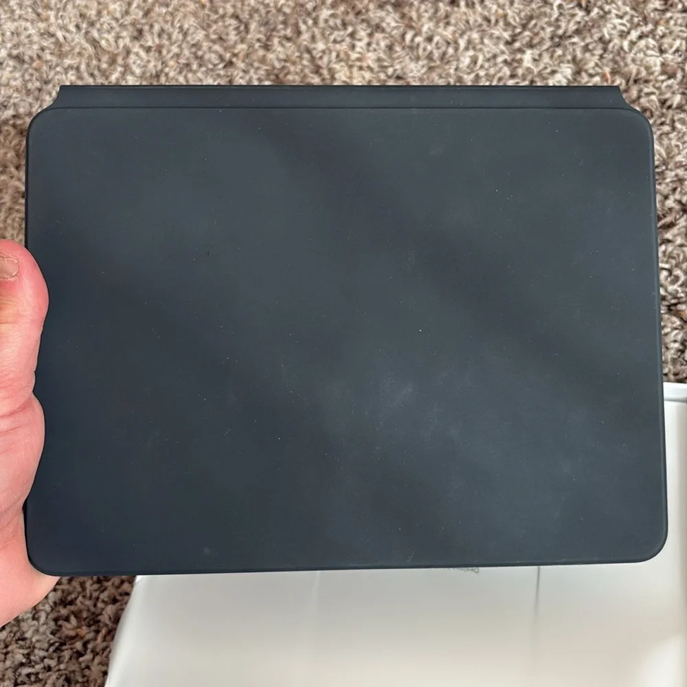 Real Apple iPad Magic Keyboard - Black